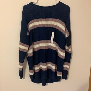 NWT SO Striped Curve Hem Sweater